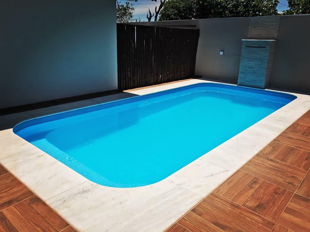 Piscina de Fibra instalada pela Tatu Piscinas em MS